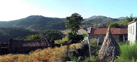 Brufe, Terras de Bouro, Portugal, 2006, klik voor een groter plaatje